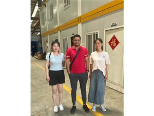 歡迎東南亞客戶來樂發(fā)工廠考察試機(jī)！